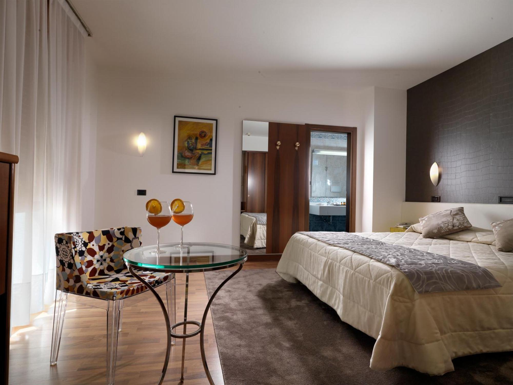 קמפוסמפיירו Hotel Al Pino Verde מראה חיצוני תמונה