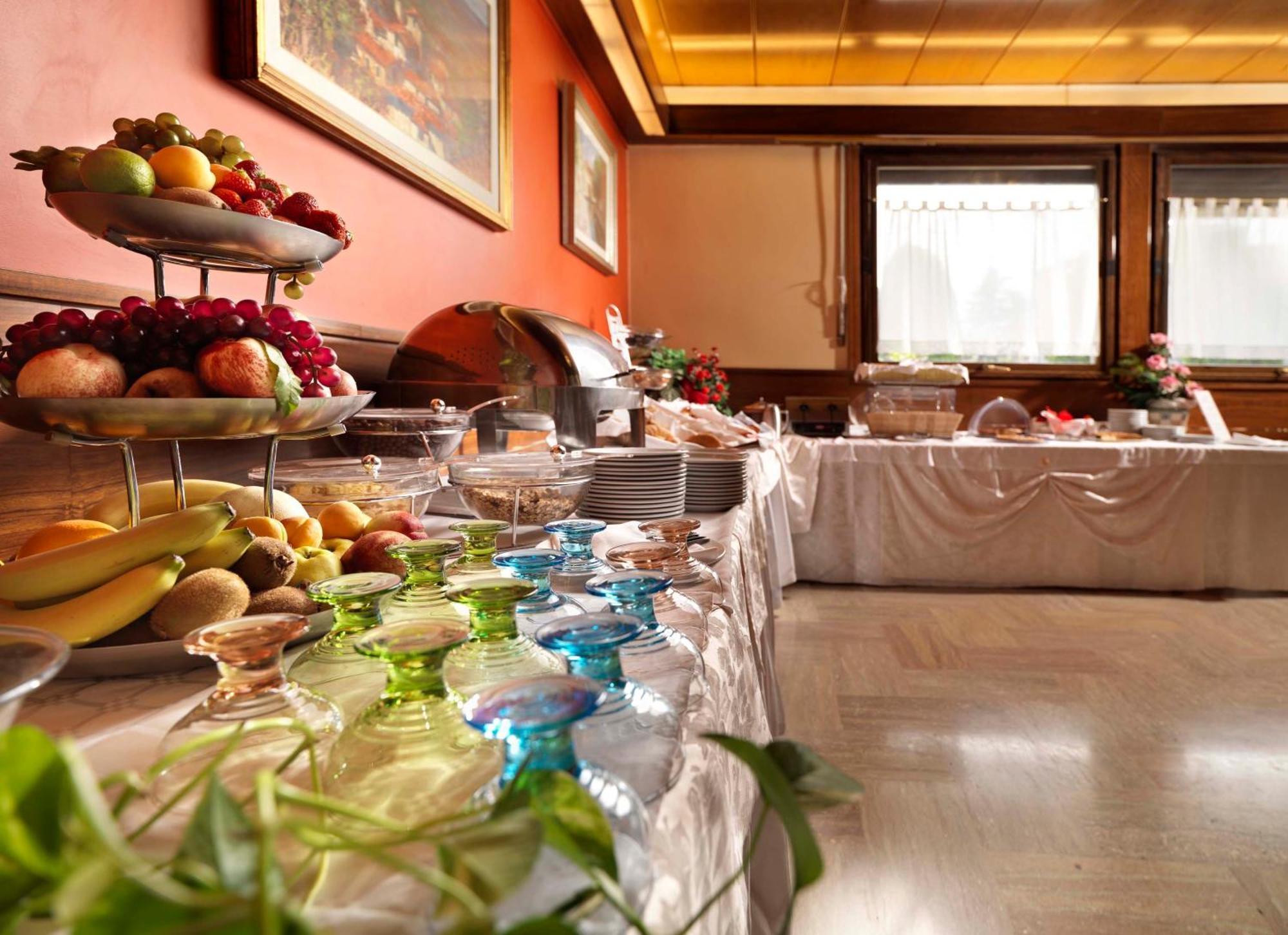 קמפוסמפיירו Hotel Al Pino Verde מראה חיצוני תמונה