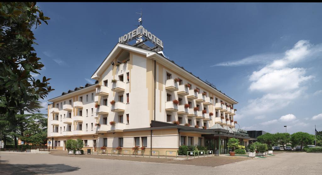 קמפוסמפיירו Hotel Al Pino Verde מראה חיצוני תמונה